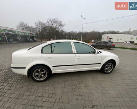 Белый Шкода Суперб, объемом двигателя 1.78 л и пробегом 240 тыс. км за 5000 $, фото 23 на Automoto.ua