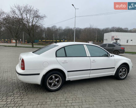 Белый Шкода Суперб, объемом двигателя 1.78 л и пробегом 240 тыс. км за 5000 $, фото 7 на Automoto.ua