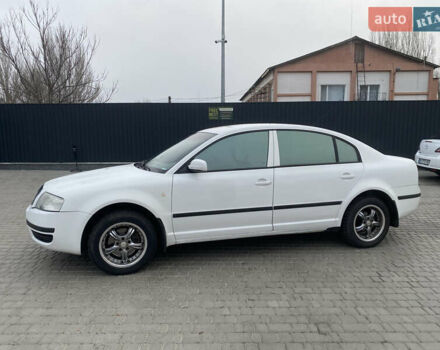 Белый Шкода Суперб, объемом двигателя 1.78 л и пробегом 240 тыс. км за 5000 $, фото 17 на Automoto.ua