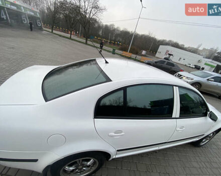 Белый Шкода Суперб, объемом двигателя 1.78 л и пробегом 240 тыс. км за 5000 $, фото 33 на Automoto.ua