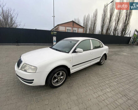 Белый Шкода Суперб, объемом двигателя 1.78 л и пробегом 240 тыс. км за 5000 $, фото 30 на Automoto.ua