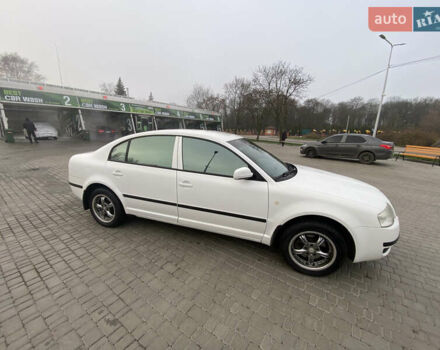 Белый Шкода Суперб, объемом двигателя 1.78 л и пробегом 240 тыс. км за 5000 $, фото 22 на Automoto.ua