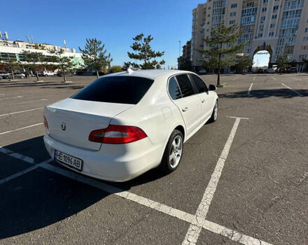 Білий Шкода Суперб, об'ємом двигуна 1.8 л та пробігом 246 тис. км за 8000 $, фото 4 на Automoto.ua