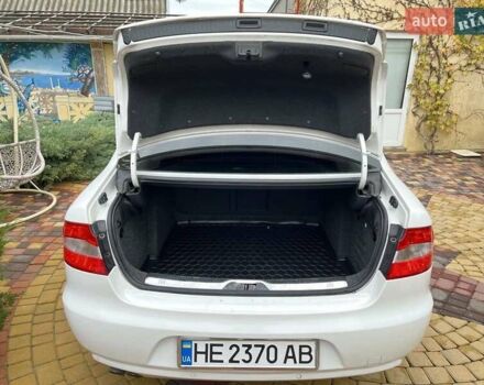 Білий Шкода Суперб, об'ємом двигуна 1.8 л та пробігом 368 тис. км за 6250 $, фото 5 на Automoto.ua