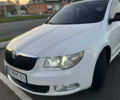 Білий Шкода Суперб, об'ємом двигуна 2 л та пробігом 366 тис. км за 8900 $, фото 1 на Automoto.ua