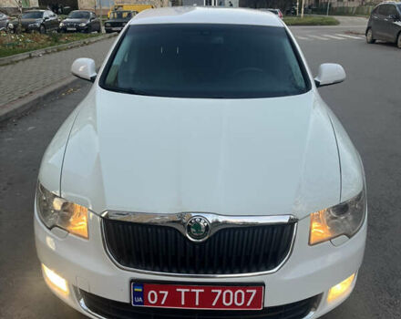 Белый Шкода Суперб, объемом двигателя 2 л и пробегом 270 тыс. км за 8700 $, фото 6 на Automoto.ua