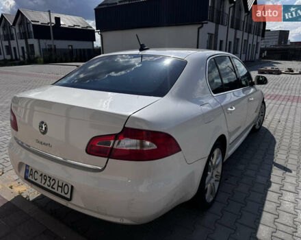 Белый Шкода Суперб, объемом двигателя 1.8 л и пробегом 163 тыс. км за 8900 $, фото 2 на Automoto.ua