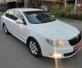 Білий Шкода Суперб, об'ємом двигуна 2 л та пробігом 270 тис. км за 9300 $, фото 1 на Automoto.ua