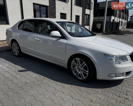 Белый Шкода Суперб, объемом двигателя 1.8 л и пробегом 163 тыс. км за 8900 $, фото 7 на Automoto.ua