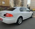 Білий Шкода Суперб, об'ємом двигуна 2 л та пробігом 270 тис. км за 9300 $, фото 3 на Automoto.ua