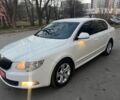 Білий Шкода Суперб, об'ємом двигуна 2 л та пробігом 270 тис. км за 9300 $, фото 2 на Automoto.ua
