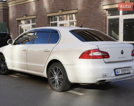 Білий Шкода Суперб, об'ємом двигуна 1.8 л та пробігом 285 тис. км за 8200 $, фото 4 на Automoto.ua