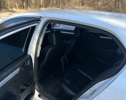 Белый Шкода Суперб, объемом двигателя 1.9 л и пробегом 270 тыс. км за 8200 $, фото 2 на Automoto.ua