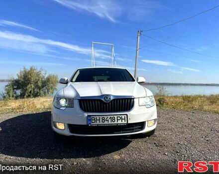 Белый Шкода Суперб, объемом двигателя 1.8 л и пробегом 238 тыс. км за 8500 $, фото 6 на Automoto.ua