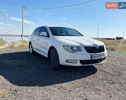 Белый Шкода Суперб, объемом двигателя 1.8 л и пробегом 238 тыс. км за 8500 $, фото 5 на Automoto.ua