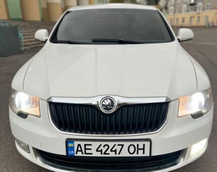 Білий Шкода Суперб, об'ємом двигуна 0 л та пробігом 241 тис. км за 7100 $, фото 11 на Automoto.ua
