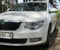 Белый Шкода Суперб, объемом двигателя 1.6 л и пробегом 280 тыс. км за 9000 $, фото 1 на Automoto.ua