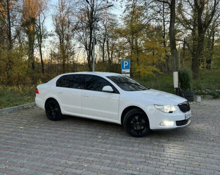 Шкода Суперб 2011 у Ладижин на Automoto.ua Білий Шкода Суперб, об'ємом двигуна 1.8 л та пробігом 159 тис. км за 8999 $, фото 1 на Automoto.ua