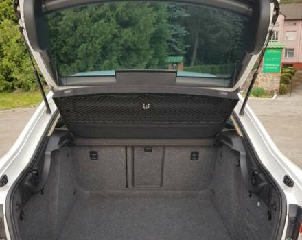 Белый Шкода Суперб, объемом двигателя 1.97 л и пробегом 250 тыс. км за 13600 $, фото 4 на Automoto.ua