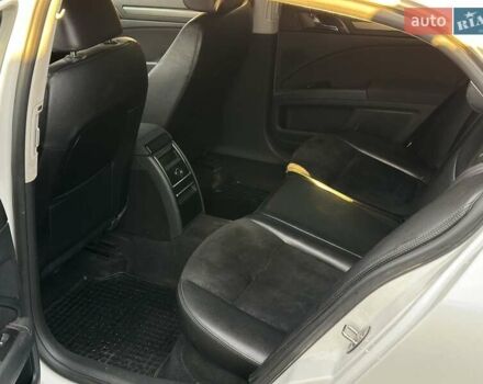 Белый Шкода Суперб, объемом двигателя 1.8 л и пробегом 307 тыс. км за 8200 $, фото 15 на Automoto.ua