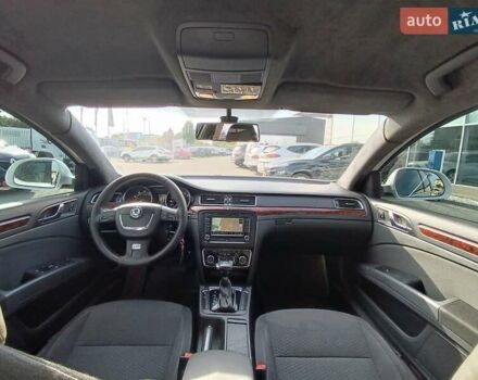 Белый Шкода Суперб, объемом двигателя 1.8 л и пробегом 350 тыс. км за 8300 $, фото 20 на Automoto.ua