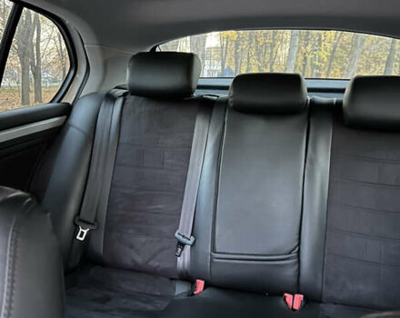 Шкода Суперб 2011 у Ладижин на Automoto.ua Білий Шкода Суперб, об'ємом двигуна 1.8 л та пробігом 159 тис. км за 8999 $, фото 18 на Automoto.ua