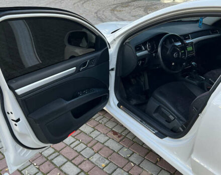 Шкода Суперб 2011 у Ладижин на Automoto.ua Білий Шкода Суперб, об'ємом двигуна 1.8 л та пробігом 159 тис. км за 8999 $, фото 17 на Automoto.ua