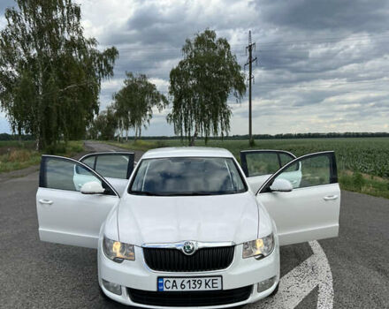 Белый Шкода Суперб, объемом двигателя 1.78 л и пробегом 315 тыс. км за 7900 $, фото 26 на Automoto.ua