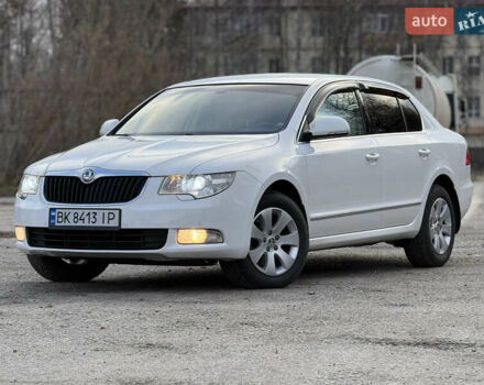 Білий Шкода Суперб, об'ємом двигуна 1.97 л та пробігом 280 тис. км за 12000 $, фото 3 на Automoto.ua