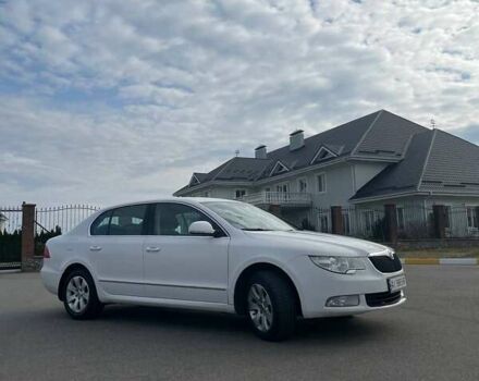 Білий Шкода Суперб, об'ємом двигуна 1.8 л та пробігом 230 тис. км за 9500 $, фото 6 на Automoto.ua