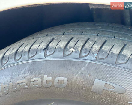 Белый Шкода Суперб, объемом двигателя 1.8 л и пробегом 238 тыс. км за 8999 $, фото 8 на Automoto.ua