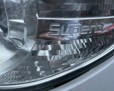 Білий Шкода Суперб, об'ємом двигуна 1.8 л та пробігом 156 тис. км за 8000 $, фото 23 на Automoto.ua