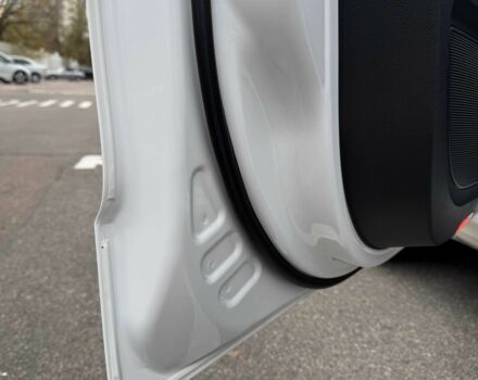 Белый Шкода Суперб, объемом двигателя 1.8 л и пробегом 109 тыс. км за 10500 $, фото 7 на Automoto.ua