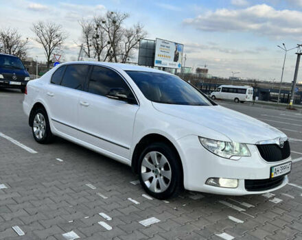 Белый Шкода Суперб, объемом двигателя 1.8 л и пробегом 250 тыс. км за 9700 $, фото 9 на Automoto.ua