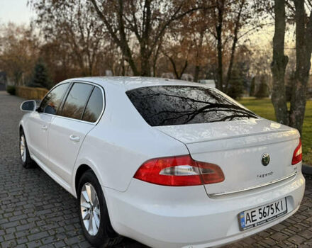 Белый Шкода Суперб, объемом двигателя 1.78 л и пробегом 180 тыс. км за 8600 $, фото 3 на Automoto.ua