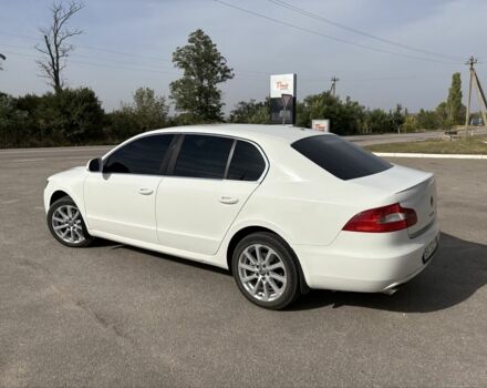 Белый Шкода Суперб, объемом двигателя 1.8 л и пробегом 209 тыс. км за 9500 $, фото 3 на Automoto.ua