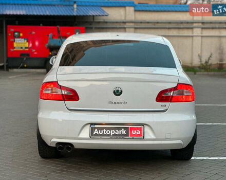 Білий Шкода Суперб, об'ємом двигуна 1.8 л та пробігом 109 тис. км за 10990 $, фото 4 на Automoto.ua