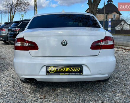 Шкода Суперб 2012 у Коломые на Automoto.ua Білий Шкода Суперб, об'ємом двигуна 1.97 л та пробігом 254 тис. км за 9200 $, фото 4 на Automoto.ua