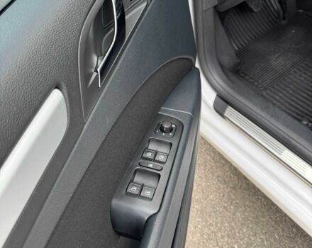 Белый Шкода Суперб, объемом двигателя 1.8 л и пробегом 109 тыс. км за 10500 $, фото 6 на Automoto.ua