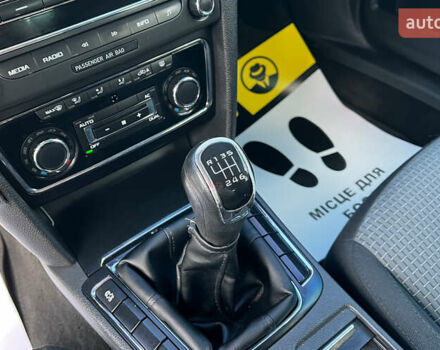 Шкода Суперб 2012 у Коломые на Automoto.ua Білий Шкода Суперб, об'ємом двигуна 1.97 л та пробігом 254 тис. км за 9200 $, фото 12 на Automoto.ua