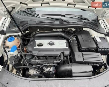 Белый Шкода Суперб, объемом двигателя 1.8 л и пробегом 109 тыс. км за 10500 $, фото 13 на Automoto.ua