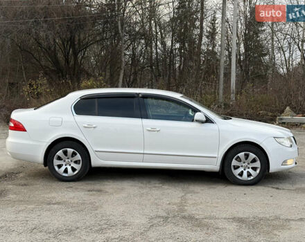 Білий Шкода Суперб, об'ємом двигуна 1.97 л та пробігом 280 тис. км за 12000 $, фото 35 на Automoto.ua