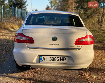 Белый Шкода Суперб, объемом двигателя 1.8 л и пробегом 238 тыс. км за 8999 $, фото 4 на Automoto.ua