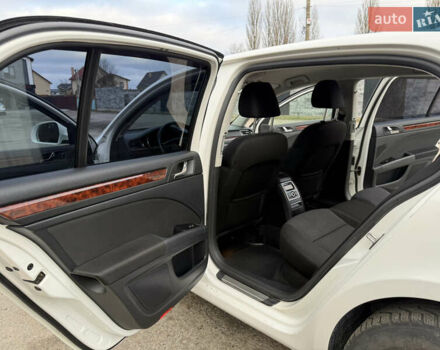 Білий Шкода Суперб, об'ємом двигуна 1.97 л та пробігом 280 тис. км за 12000 $, фото 12 на Automoto.ua