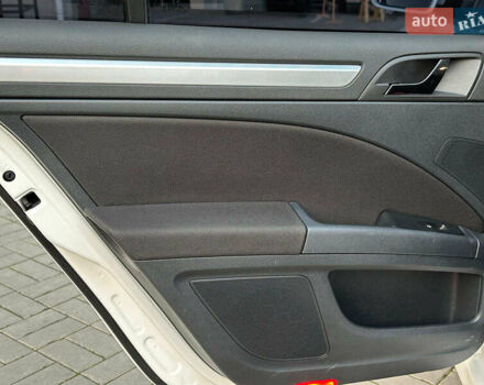 Білий Шкода Суперб, об'ємом двигуна 1.8 л та пробігом 109 тис. км за 10990 $, фото 12 на Automoto.ua