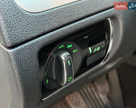 Білий Шкода Суперб, об'ємом двигуна 1.8 л та пробігом 109 тис. км за 10990 $, фото 9 на Automoto.ua