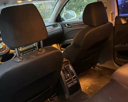 Білий Шкода Суперб, об'ємом двигуна 1.8 л та пробігом 156 тис. км за 8000 $, фото 12 на Automoto.ua