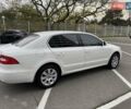 Белый Шкода Суперб, объемом двигателя 1.8 л и пробегом 109 тыс. км за 10500 $, фото 3 на Automoto.ua