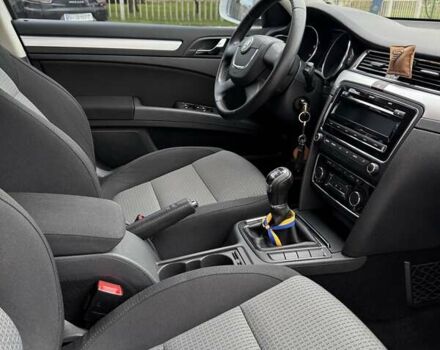 Белый Шкода Суперб, объемом двигателя 1.8 л и пробегом 109 тыс. км за 10500 $, фото 16 на Automoto.ua