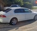 Белый Шкода Суперб, объемом двигателя 1.8 л и пробегом 153 тыс. км за 8000 $, фото 3 на Automoto.ua